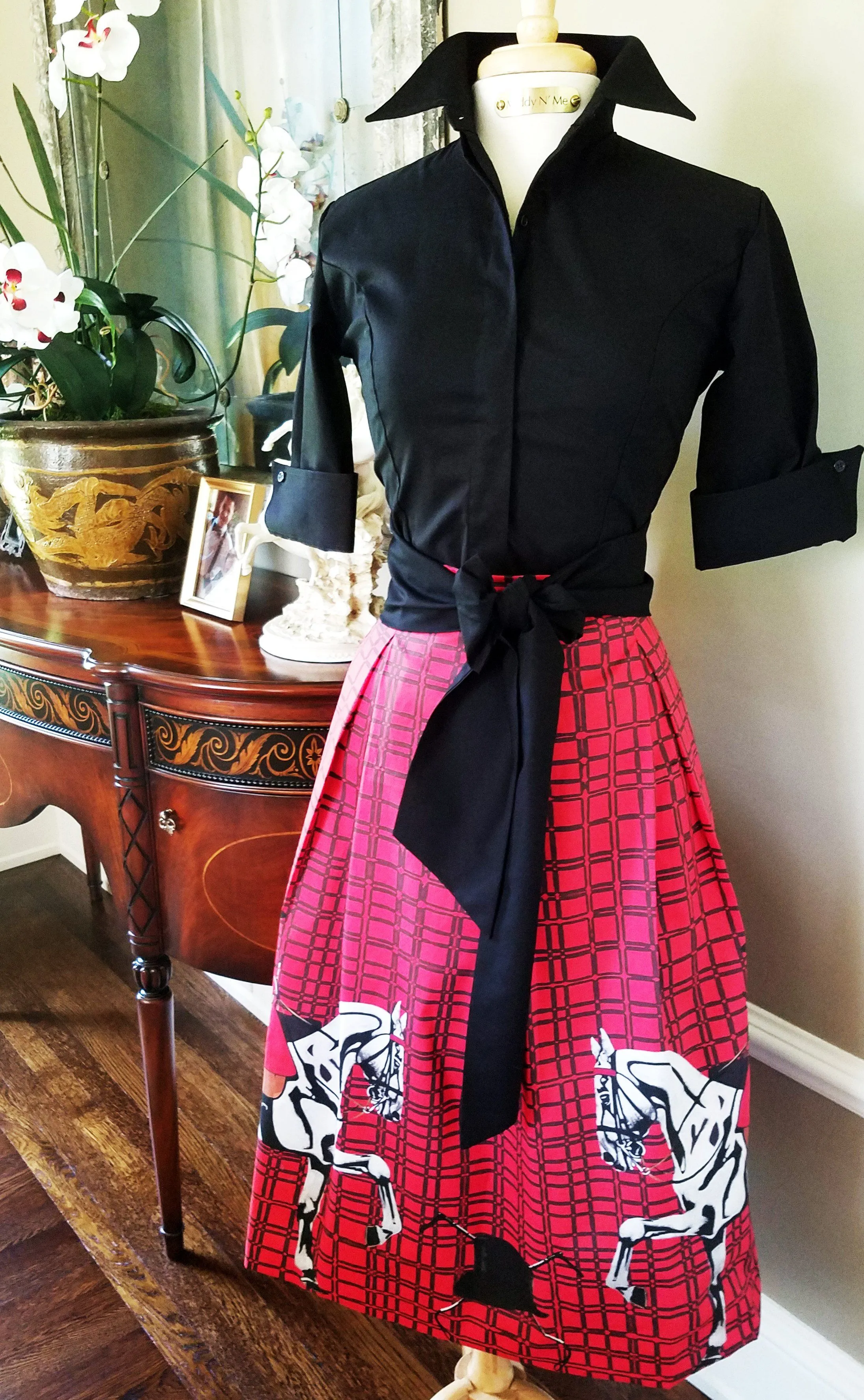 BLACKMORE SKIRT IN SCARLET