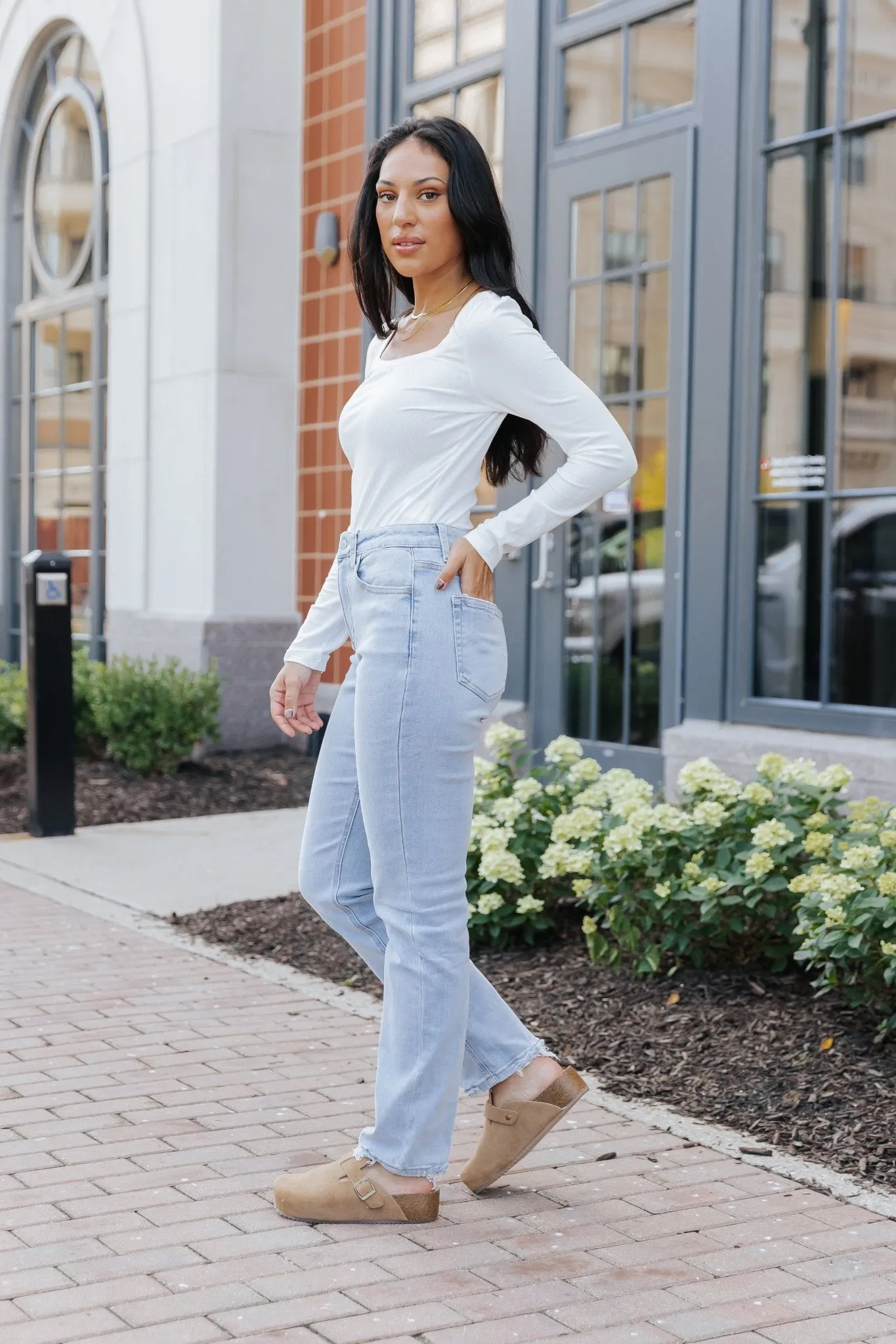 Light Wash 90's High Rise Straight Leg Jeans - FINAL SALE