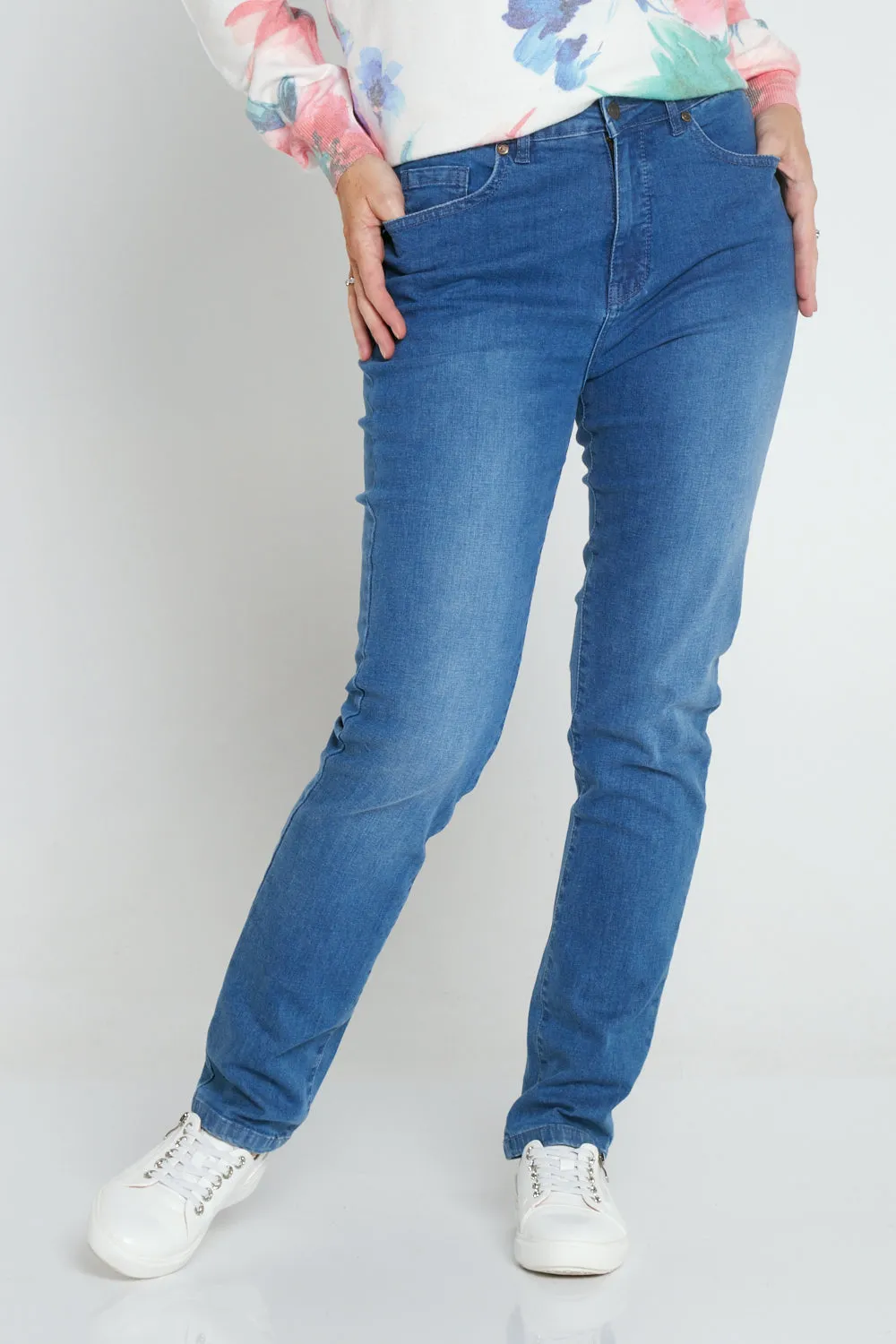 Orientique Straight Leg Jeans - Washed Denim