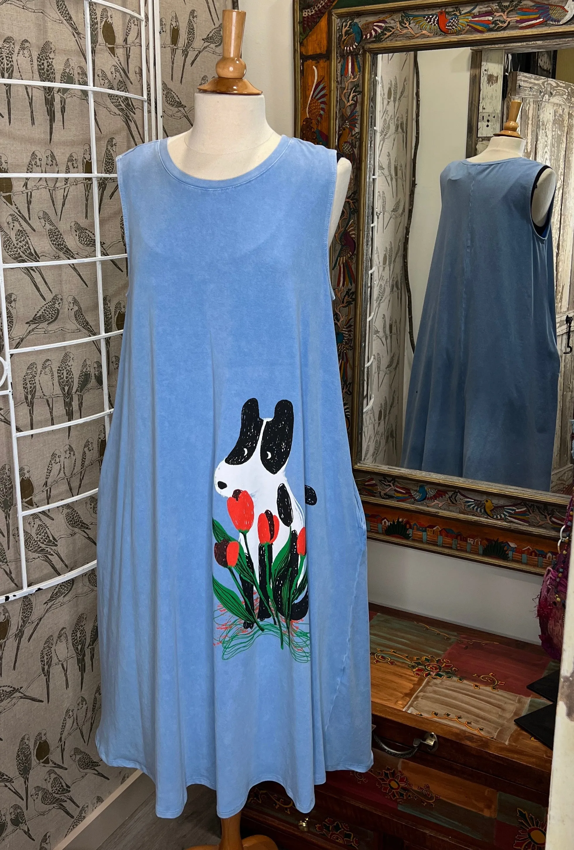 Sleeveless T-Shirt Dress in "Tulip" Print by Doodles